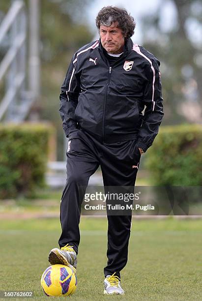 Alberto Malesani, new Coach of Palermo, looks on during a Palermo training session at Tenente Carmelo Onorato Sports Center on February 5, 2013 in...