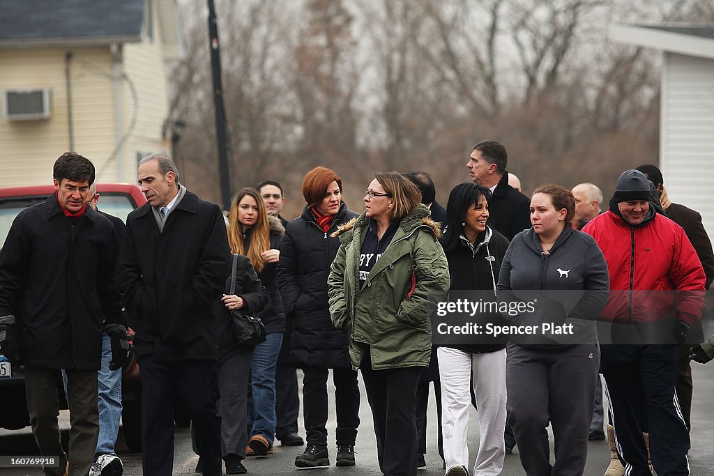 NY Gov. Cuomo Proposes Buying Homes Devastated By Sandy To Preserve Flood Prone Areas