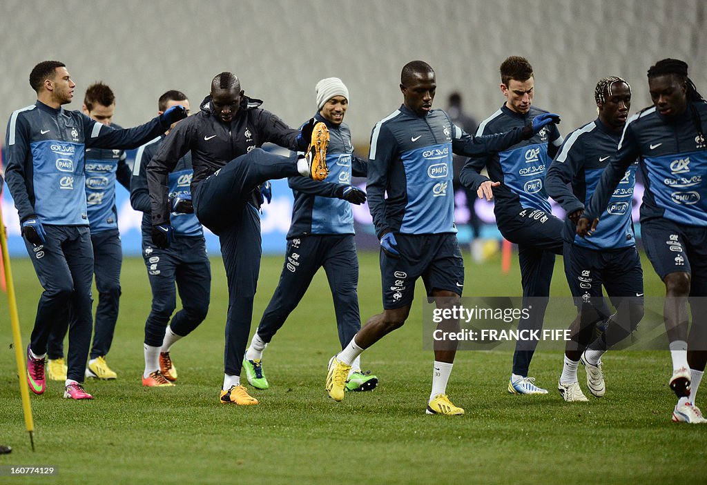 FBL-WC2014-FRA-TRAINING