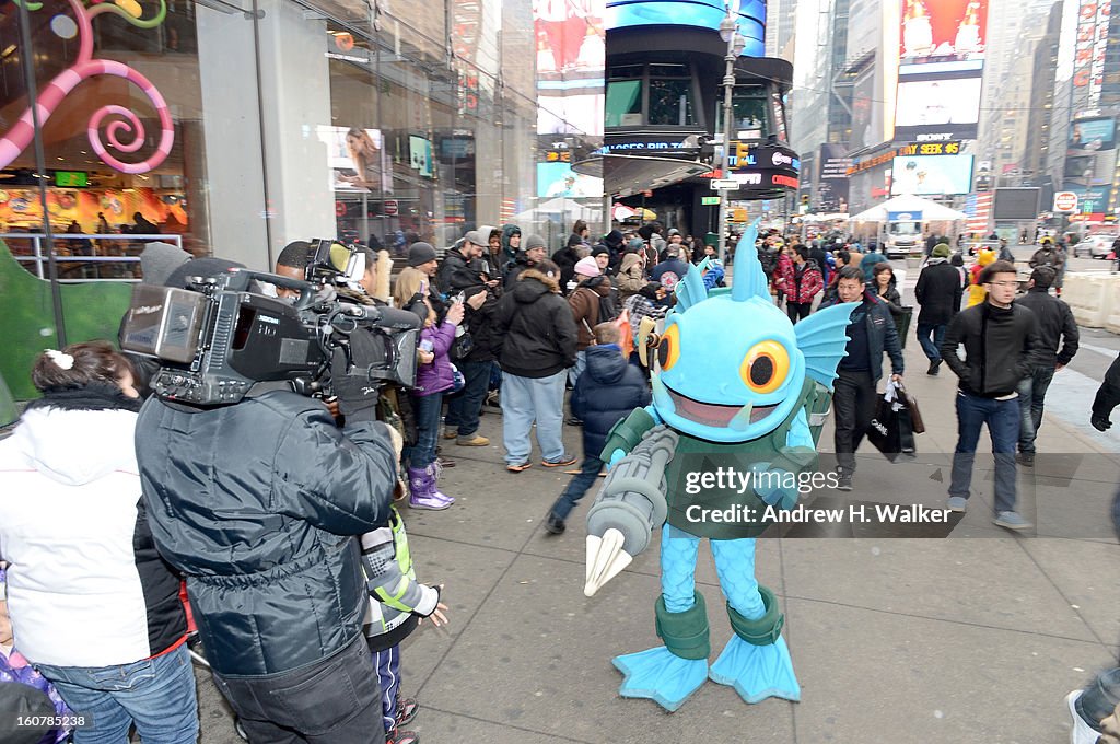 Skylanders Giants Fans Celebrate At Toys"R"Us Times Square