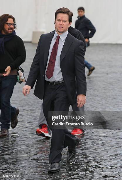 Actor Mark Wahlberg attends the 'Broken City' photocall at Piazza Del Popolo on February 6, 2013 in Rome, Italy.