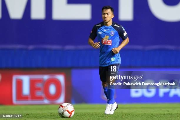 Chanathip Songkrasin of BG Pathum United in action during the Thai League 1 match between BG Pathum United and PT Prachuap FC at BG Stadium on August...