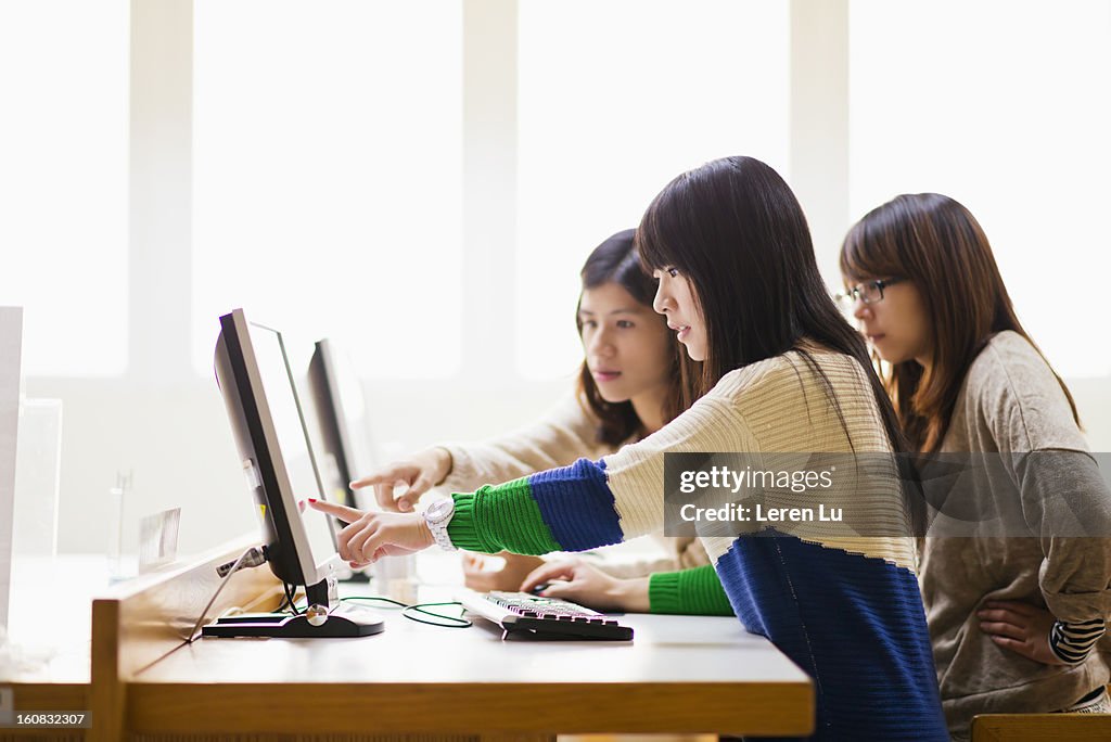 University students use computer