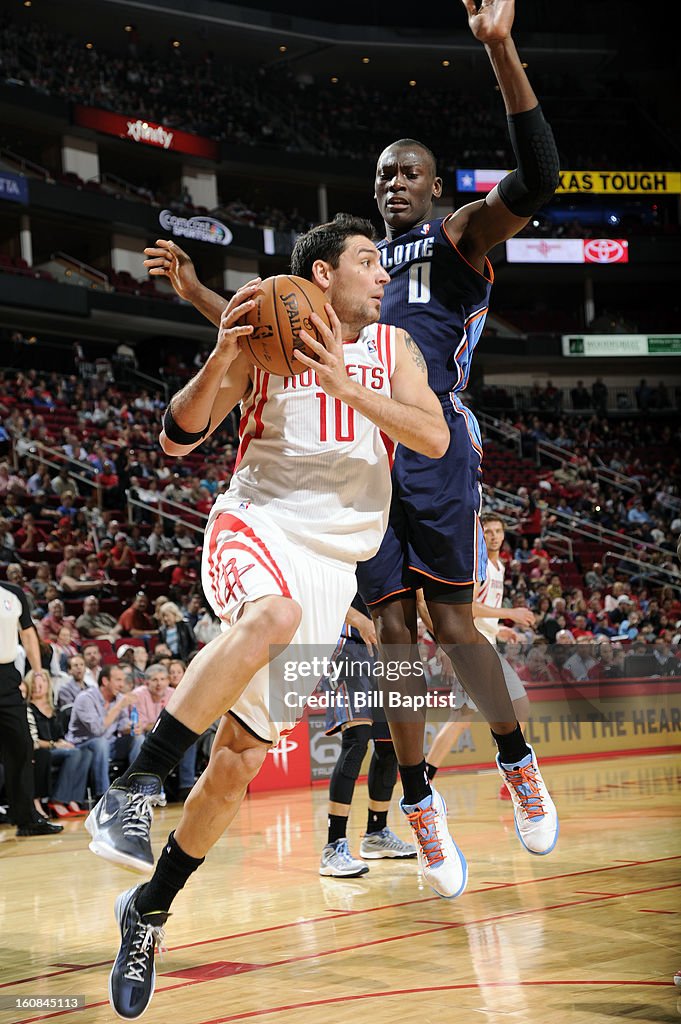 Charlotte Bobcats v Houston Rockets