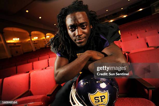 South Plantation running back Alex Collins was set to sign with Arkansas on Wednesday, February 6 after announcing Monday night on Fox Sports South...