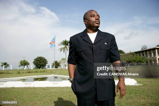 Presidential Elections In The Democratic Republic Of Congo. Le président Joseph KABILA pose dans les jardins du palais de la Nation, à Kinshasa, deux...