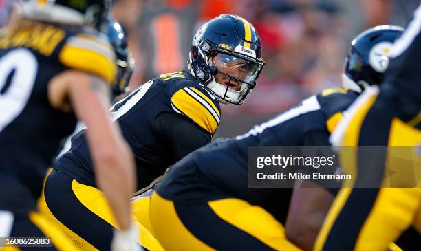 Mitch Trubisky of the Pittsburgh Steelers calls a play during a preseason game `ax at Raymond James Stadium on August 11, 2023 in Tampa, Florida.