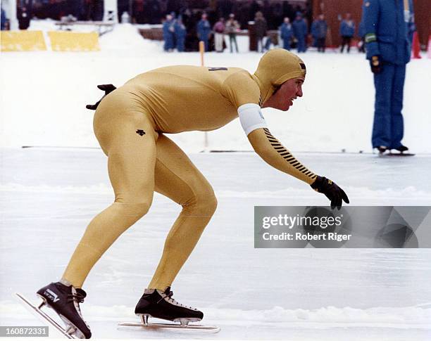 Eric Heiden of the USA skates during the 10,000M race at Sheffield Oval on February 23, 1980 in Lake Placid, New York.