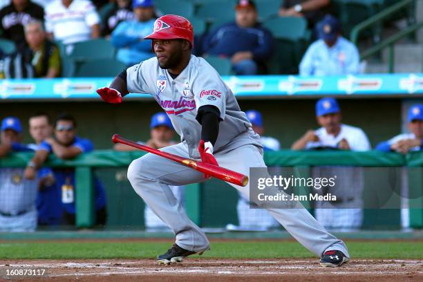 Abraham Almonte of Republica Dominicana in action during a match between Republica Dominicana and Venezuela as part of the Caribbean Series 2013 at...