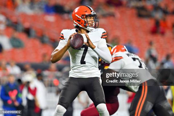 Quarterback Kellen Mond of the Cleveland Browns runs a play during the second half of a preseason game against the Washington Commanders at Cleveland...