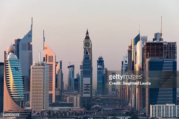 sheikh zayed road - dubai skyline stock pictures, royalty-free photos & images
