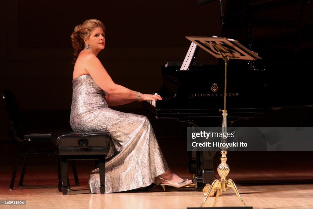 Susan Ruth Graham The soprano Renee Fleming and the mezzo-soprano Susan Graham,... News ...
