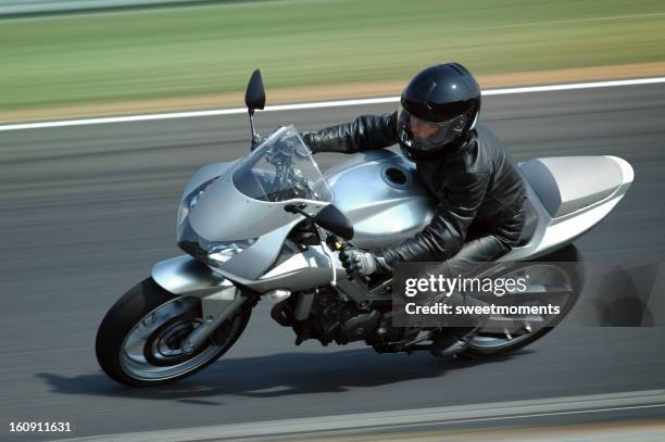 silver motorcycle - championship day one stock pictures, royalty-free photos & images