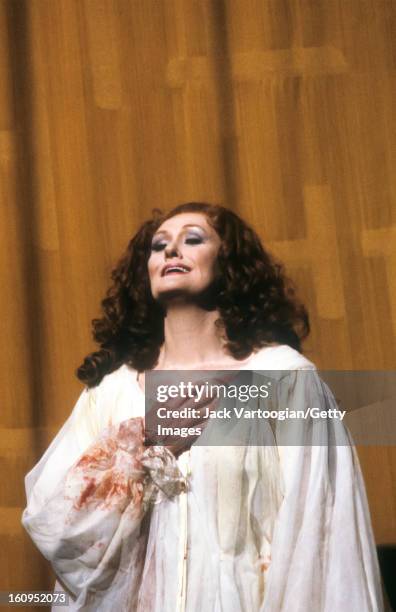 Australian soprano Dame Joan Sutherland on stage in the final dress rehearsal of the Metropolitan Opera/Bruce Donnell production of Gaetano...