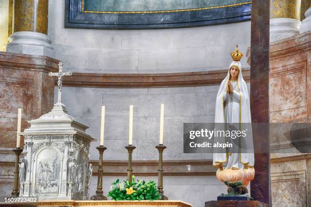 virgin mary in fatima - virgin mary stock pictures, royalty-free photos & images