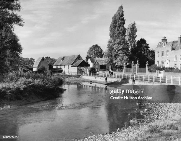 Three Rivers Surrey River Mole Surrey Photos and Premium High Res Pictures - Getty Images