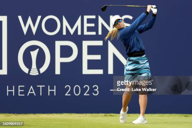 Jodi Ewart Shadoff of England plays her tee shot on the 1st hole on Day Three of the AIG Women's Open at Walton Heath Golf Club on August 12, 2023 in...