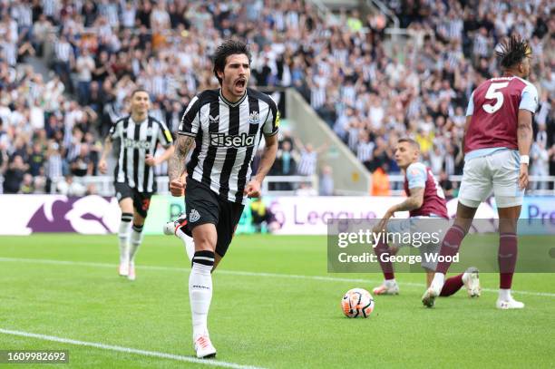 Sandro Tonali of Newcastle United celebrates after scoring the team's first goal during the Premier League match between Newcastle United and Aston...