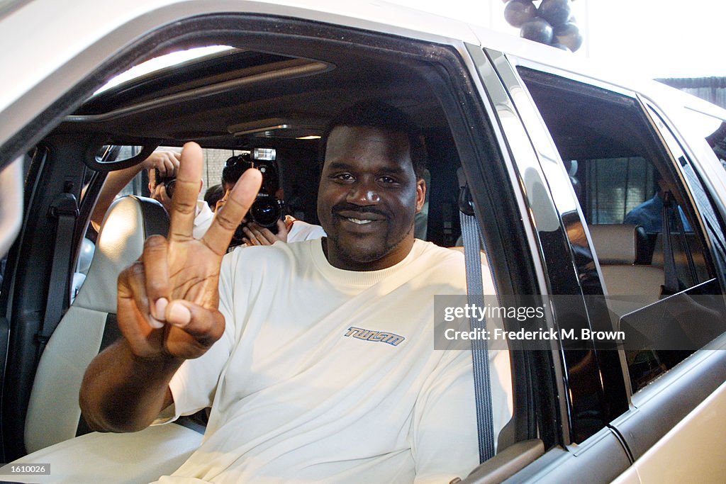 Shaquille O''Neal Unveils Custom Car