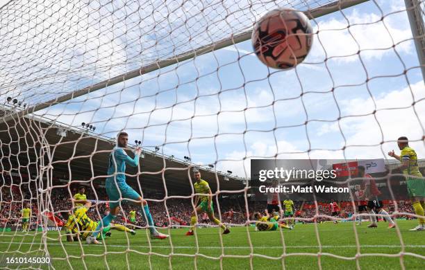 Jan Bednarek of Southampton scores a goal during the Sky Bet Championship match between Southampton FC and Norwich City at St. Mary's Stadium on...