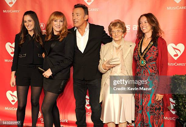 Ruby Roth Pamela Springsteen Pamela Springsteen Photos and Premium High Res Pictures - Getty Images