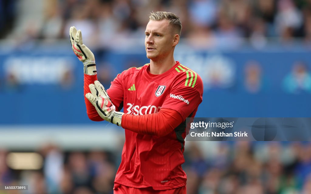 Everton FC v Fulham FC - Premier League