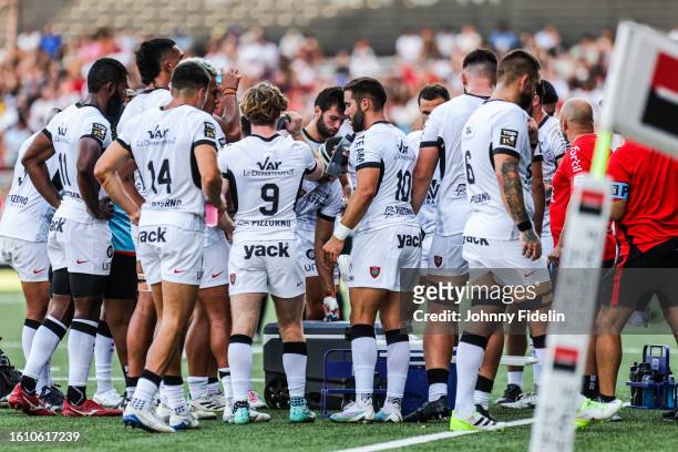 Team Toulon during the cold water pause during the Top 14 match between Lyon Olympique Universitaire and Rugby Club Toulonnais at MATMUT Stadium on...