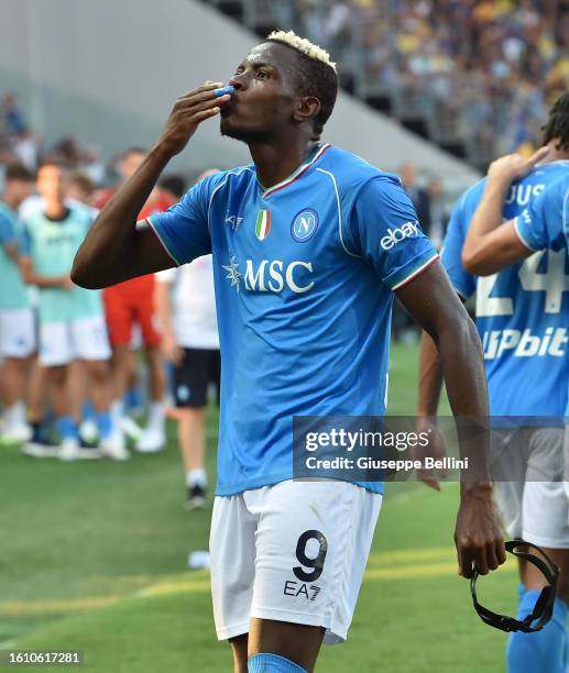 Victor Osimhen of SSC Napoli celebrates after scoring goal 1-2 during the Serie A TIM match between Frosinone Calcio and SSC Napoli at Stadio Benito...