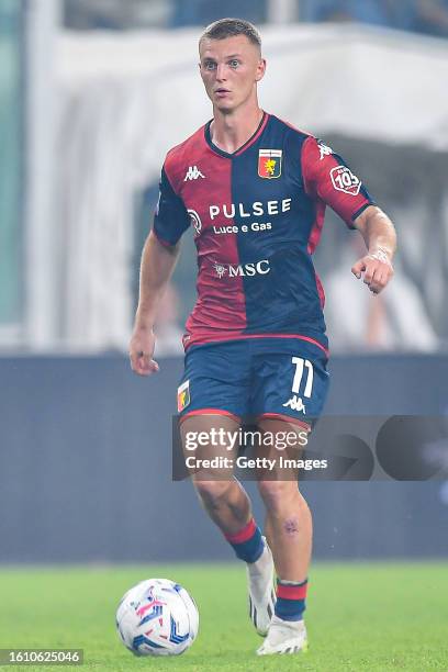 Albert Gudmundsson of Genoa is seen in action during the Serie A TIM match between Genoa CFC and ACF Fiorentina at Stadio Luigi Ferraris on August...