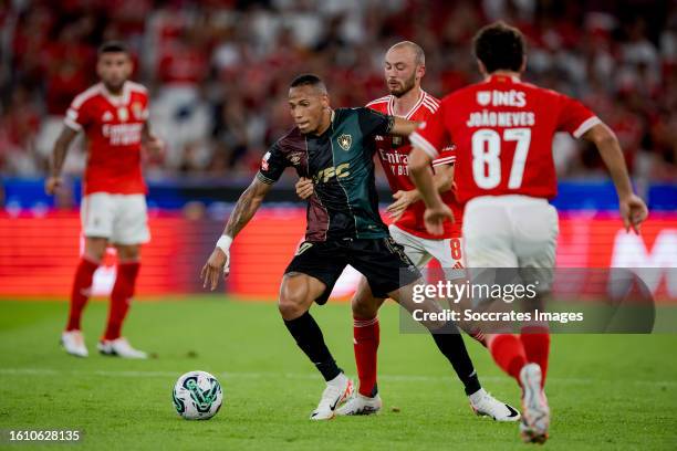 Ronald Pereira of Estreia da Amadora Fredrik Aursnes of Benfica during the Portugese Primeira Liga match between Benfica v Estrela Amadora at the...