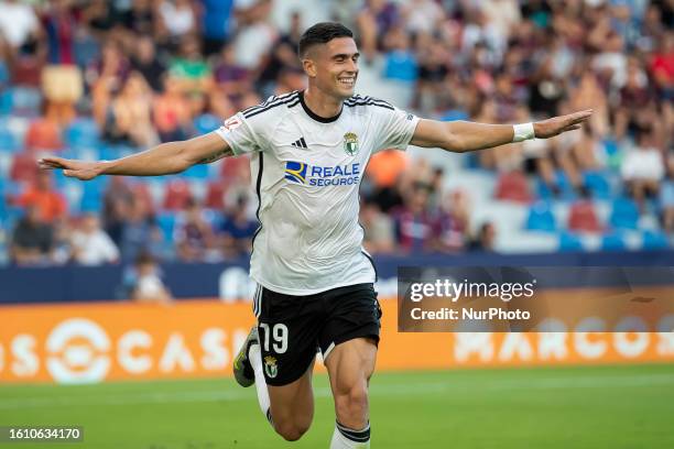 Edu Espiau of Burgos cf celebrate after scoring the 0-1 goal during Spanish Segunda Division match between Levante UD and Burgos CF at Ciutat de...