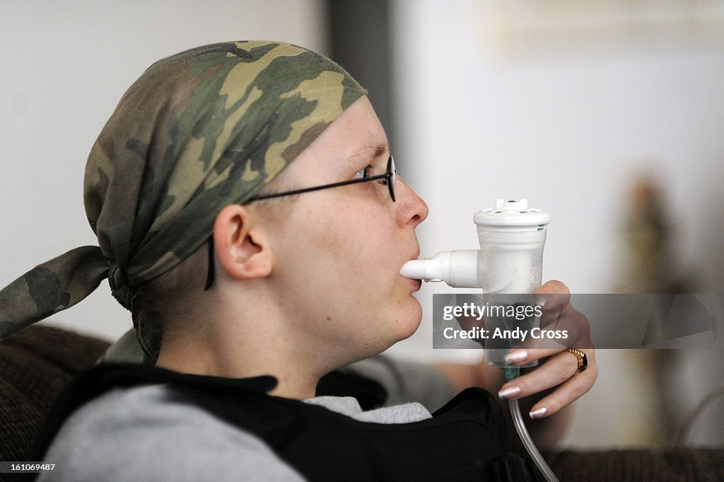 Squima DENVER ,CO--JANUARY 30TH 2009-- Jennifer Marlowe takes medication ...
