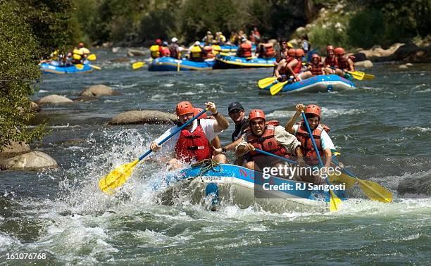 Pushing Raft Royal Gorge Rafting Photos and Premium High Res Pictures - Getty Images