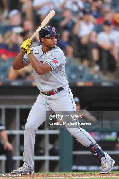 Oscar Gonzalez of the Cleveland Guardians at bat against the Chicago White Sox at Guaranteed Rate Field on July 28, 2023 in Chicago, Illinois.