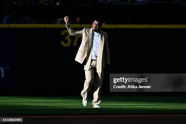 Seattle Mariners great, Felix Hernandez, waves during his Hall of Fame inductee ceremony before the game between the Seattle Mariners and the...