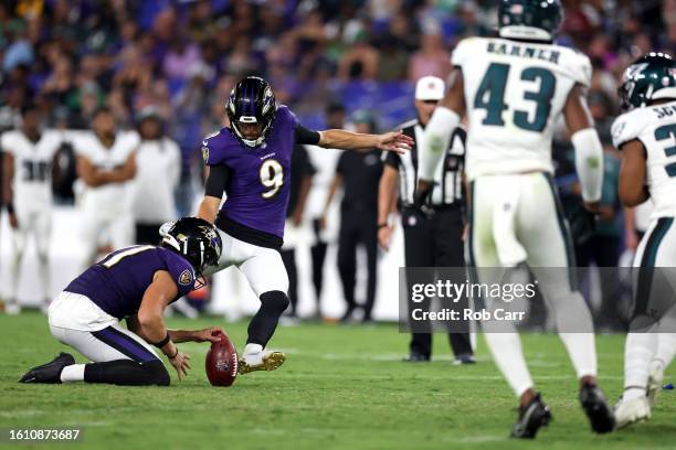 Place kicker Justin Tucker of the Baltimore Ravens makes a second half field goal against the Philadelphia Eagles during a preseason game at M&T Bank...