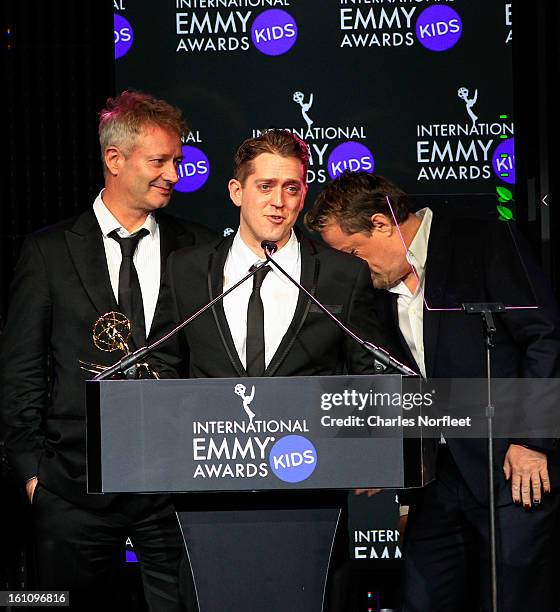 Director John Hay, producer Elliot Jenkins, and principal cast member Eddie Izzard accept the Kids; TV Movie/Mini-Series Emmy Award for "Lost...