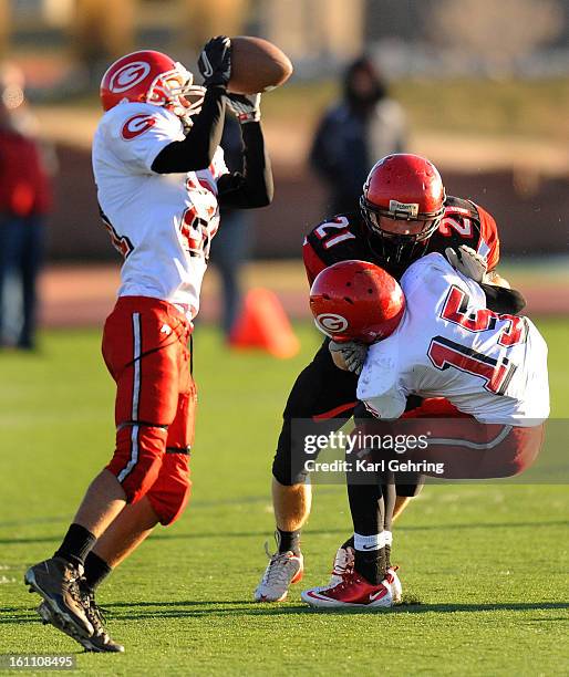 81 Elizabeth High School Football Team Stock Photos, HighRes Pictures
