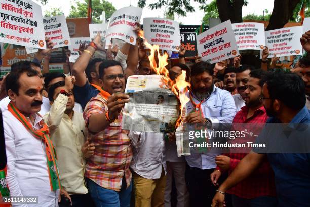 Bharatiya Janata Yuva Morcha activists protest against Shiv Sena mouthpiece Saamana and Uddhav Thackeray for using inappropriate abusive language, at...