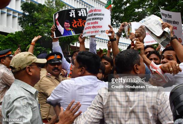 Bharatiya Janata Yuva Morcha activists protest against Shiv Sena mouthpiece Saamana and Uddhav Thackeray for using inappropriate abusive language, at...