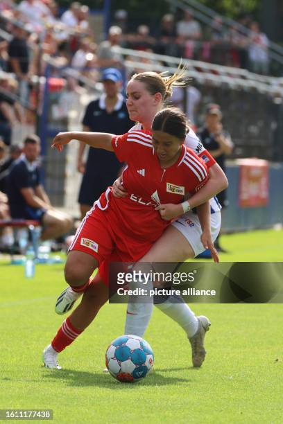 August 2023, Berlin: Regionalliga women: Hertha BSC - Union Berlin. Union's Nour Youssef and Hertha's Elina Frieauff battle for the ball during the...