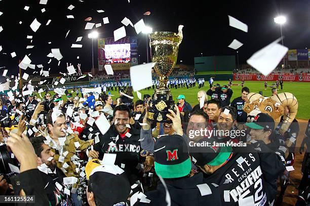 Players of Mexico celebrate during the Final Caribbean Series Baseball 2013 in Sonora Stadium on february 7, 2013 in Hermosillo, Mexico.