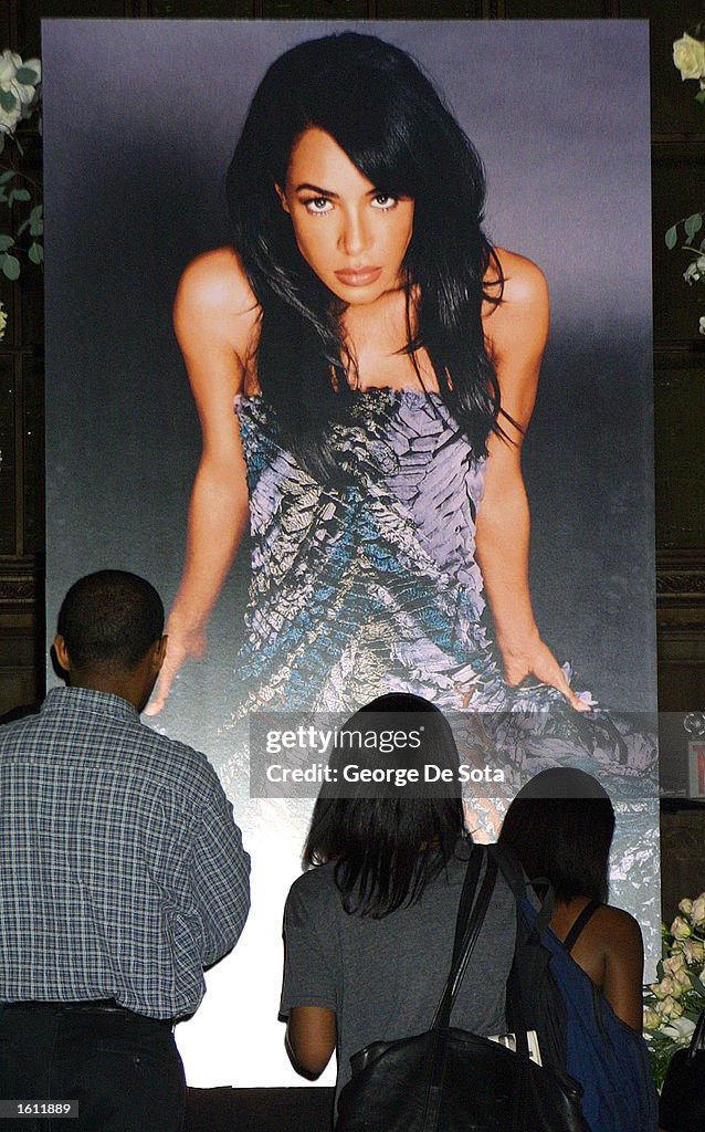 Funeral for Late R&B Singer Aaliyah