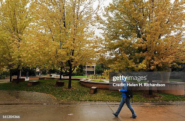 Csu During Fall Csu Student Center Photos and Premium High Res Pictures - Getty Images
