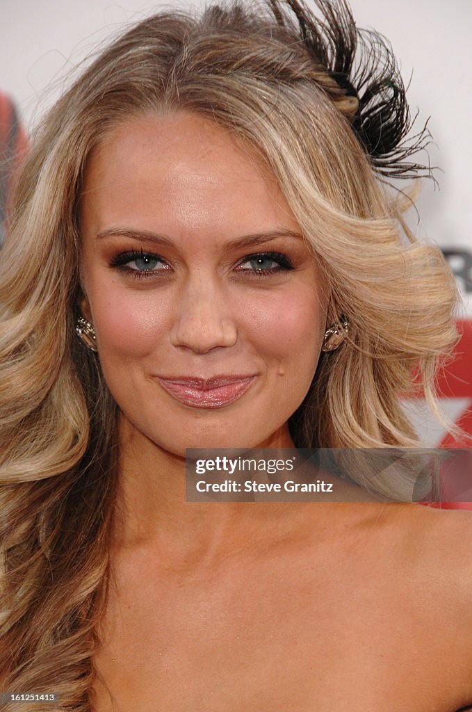 Melissa Ordway arrives at the Los Angeles premiere of "17 Again" at