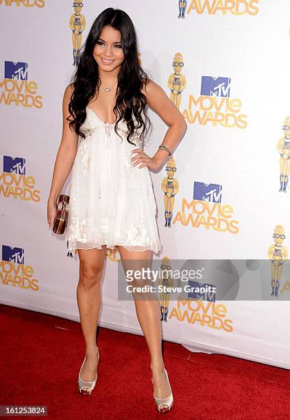 Vanessa Hudgens attends the 2010 MTV Movie Awards at Gibson Amphitheatre on June 6, 2010 in Universal City, California.