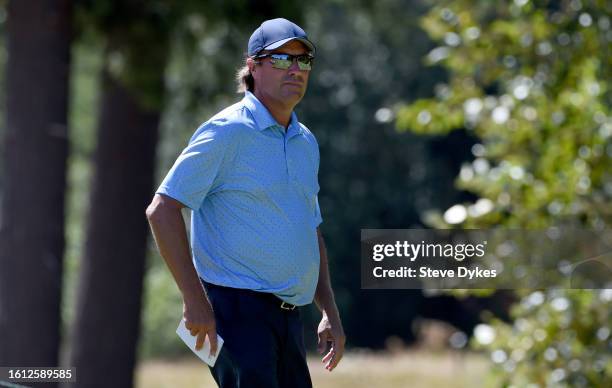 Stephen Ames of Canada walks onto the tee box on the fifth hole during the final round of the Boeing Classic at The Club at Snoqualmie Ridge on...