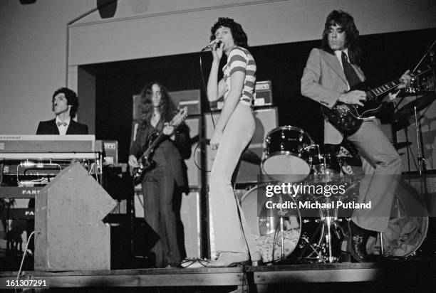 Sparks performing on stage, London, 24th November 1972. Left to right: Ron Mael, James Mankey, Russell Mael, Harley Feinstein and Earle Mankey.