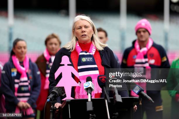 Kerry Roffey 16 Roffey Fc Stock Photos, High-Res Pictures, and Images - Getty Images