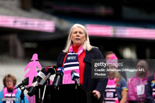 Kerry Roffey 16 Roffey Fc Stock Photos, High-Res Pictures, and Images - Getty Images
